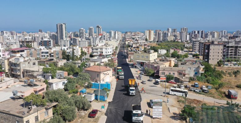 BÜYÜKŞEHİR FINDIKPINARI CADDESİ’NDE YENİLEME ÇALIŞMASI YÜRÜTÜYOR