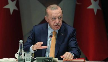 Erdoğan, MKYK’da “CHP’li belediyelerin kazanılması” talimatı verdi