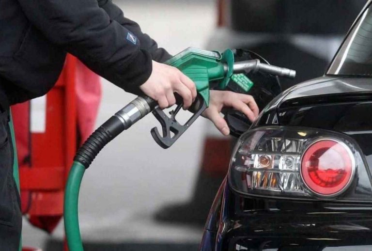 Motorinden sonra benzine de zam geldi