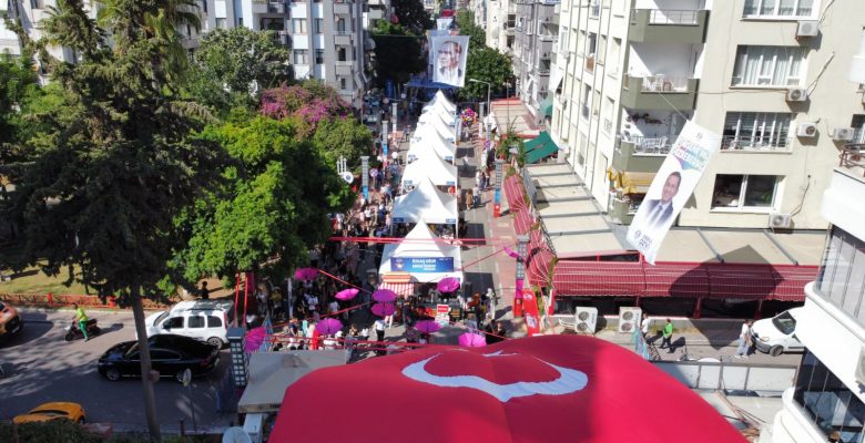Mersinliler 5 Mersin Kushimoto Sokağı Sokak Sanatçıları Festivali’ne yoğun ilgi gösterdi