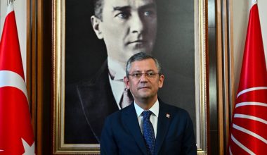 Özgür Özel: Önümüzdeki 4 yıllık sürecin sonunda CHP, oylarını yüzde 35’in üzerine çıkarır