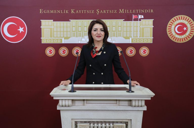 “Türkiye’nin Aydınlık Yarınlarının Mimarları Öğretmenlerimizdir”