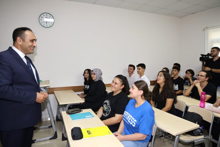 GENÇLER, LİSE VE ÜNİVERSİTEYE TOROSLAR AKADEMİ MERKEZİ İLE HAZIRLANIYOR