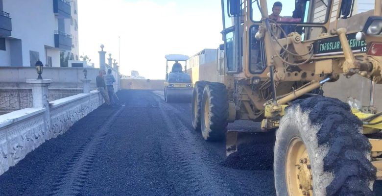 TOROSLAR’DA YOLLAR YENİLENİYOR