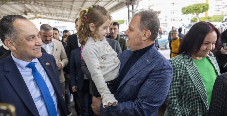 ERDEMLİ HALKINDAN SEÇER’E; “TÜM OYLAR SİZE. YİNE SİZİ SEÇECEĞİZ”