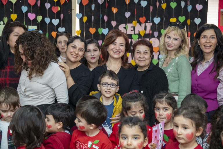 BÜYÜKŞEHİR, SEVGİ GÜNÜ’NDE ANNE VE ÇOCUKLARI MUTLU ETTİ