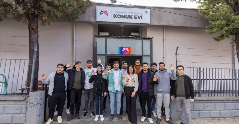 MERSİN BÜYÜKŞEHİR ÜNİVERSİTE ÖĞRENCİLERİNE EV ORTAMINI ARATMIYOR