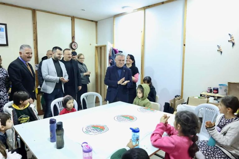 Öz: “Toroslar’da sıkmadık el, çalmadık kapı, girmedik gönül bırakmayacağız”