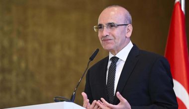 Mehmet Şimşek: Bir sonraki pakette muhtemelen borsa kazançlarının da vergilendirilmesine çalışıyoruz. Kripto varlıkları vergi kapsamına alacağız