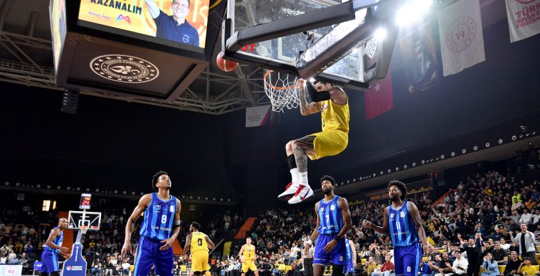 MSK, TÜRK TELEKOM BASKETBOL’A FARK ATTI: 95-73