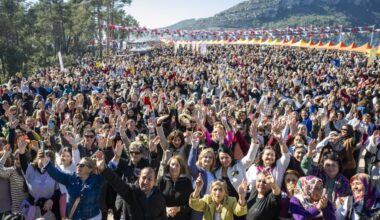 BÜYÜKŞEHİR’İN ‘3. NERGİS ŞENLİĞİ’ BU SENE DE DOPDOLU VE HAREKETLİ GEÇTİ