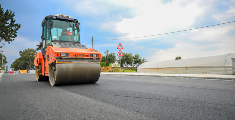 BÜYÜKŞEHİR KAZANLI’DA ETAPLAR HALİNDE SÜRECEK YOL ÇALIŞMALARINI BAŞLATTI