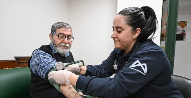 ‘GÜLÜMSE ALZHEİMER YAŞAM MERKEZİ’NDEN HASTA VE HASTA YAKINLARI ÇOK MEMNUN