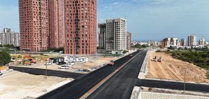 BÜYÜKŞEHİR, KENT TRAFİĞİNİ RAHATLATACAK YOL ÇALIŞMALARINI SÜRATLE TAMAMLIYOR