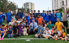 Başkan Özyiğit, çocukların hala saha talebini geri çevirmedi