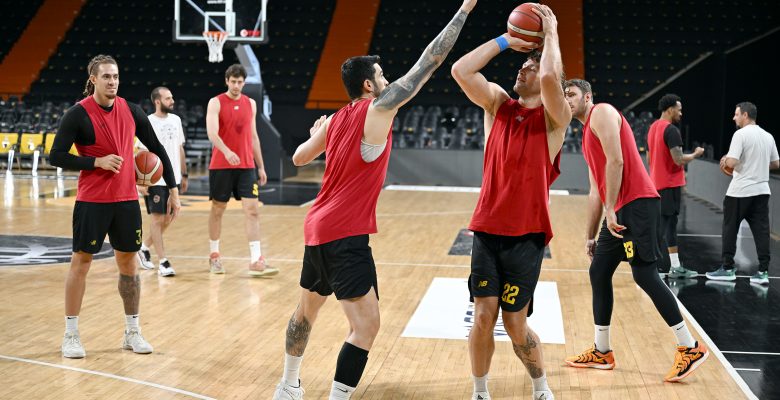 CARETTALAR, ANADOLU EFES’E HAZIRLANIYOR