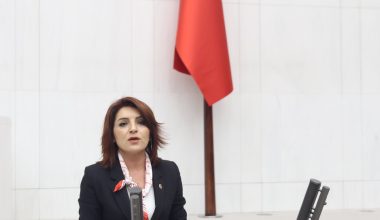 Gülcan Kış: “19 Mayıs’ın 106. yılında, umudu yine gençlerde, kurtuluşu yine halkın birlikteliğinde görüyoruz”