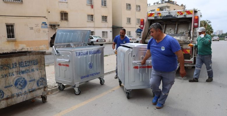 TOROSLAR BELEDİYESİ ÇÖP KONTEYNERLERİNİ YENİLİYOR