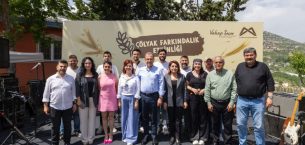 BAŞKAN SEÇER: “MERSİN HERKESİN YÜZÜNÜN GÜLDÜĞÜ BİR KENT OLDU”