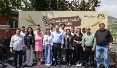 BAŞKAN SEÇER: “MERSİN HERKESİN YÜZÜNÜN GÜLDÜĞÜ BİR KENT OLDU”