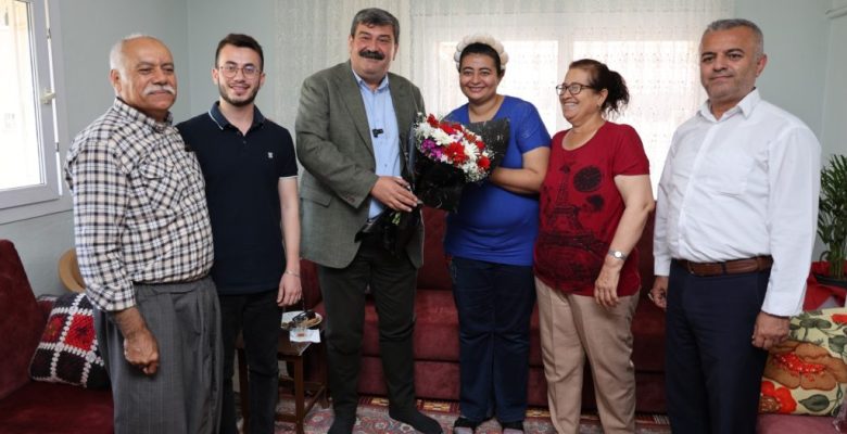 BAŞKAN YILDIZ’DAN ÖZEL BİREY KÜBRA’YA ANLAMLI ZİYARET