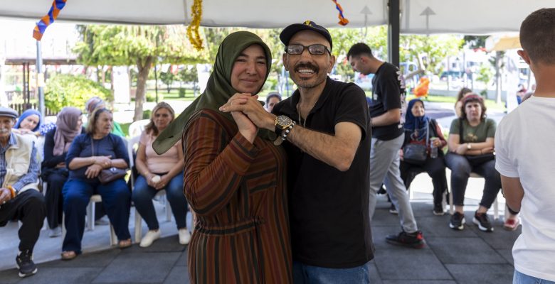 ÖZEL BİREYLER BÜYÜKŞEHİR’İN NOSTALJİK PARTİSİ’NDE BULUŞTU