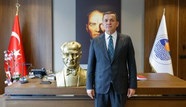Başkan Abdullah Özyiğit’ten bayram mesajı