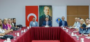 Başkan Özyiğit, mahalle muhtarıyla bir araya geldi