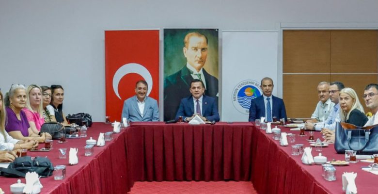 Başkan Özyiğit, mahalle muhtarıyla bir araya geldi