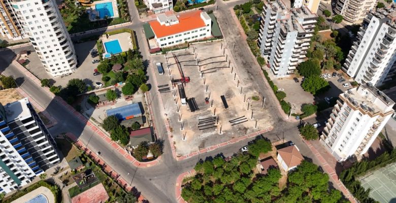 MEZİTLİ BELEDİYESİ’NİN MODERN VE ÇEVRECİ KAPALI PAZAR YERİ ÇALIŞMALARI SÜRÜYOR