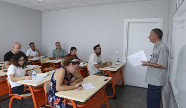 YABANCI DİL ÖĞRENMENİN MALİYETİ BÜYÜKŞEHİR İLE SIFIRLANDI