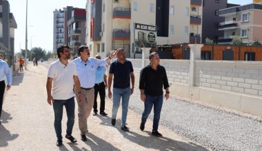BAŞKAN YILDIZ, ARPAÇSAKARLAR MAHALLESİ’NDE ASFALT SERİM ÇALIŞMALARINI İNCELEDİ