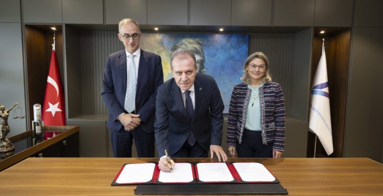 SEÇER: “84 MİLYON EURO’LUK BU PAKET ALTYAPI VE ARITMA SORUNLARININ ÖNEMLİ BİR KISMINI ORTADAN KALDIRACAK”