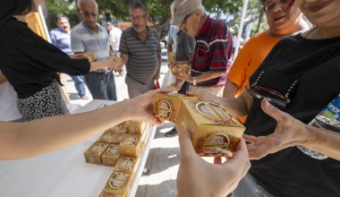 MEVLİD KANDİLİ’NDE KANDİL SİMİTLERİ YURTTAŞLARA ULAŞTIRILDI