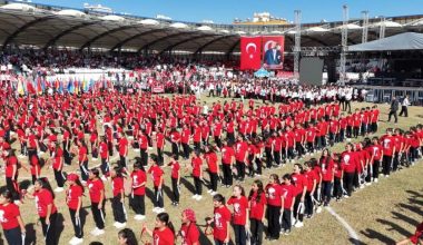 CUMHURİYET’İN 102. YILI TARSUS’TA GURURLA KUTLANDI