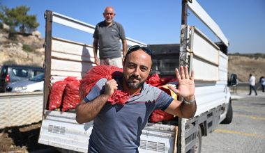 BÜYÜKŞEHİR’DEN ÜRETİMİN KALBİNİ ATTIRAN ÇİFTÇİLERE TARIMSAL DESTEK