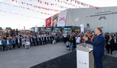 SEÇER “MERSİN’DE 5 YIL İÇERİSİNDE BİR DEVRİM GERÇEKLEŞTİRDİK”