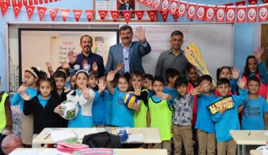 BAŞKAN YILDIZ’DAN, EN ÇOK ATIK PİL TOPLAYAN ÖĞRENCİLERE SÜRPRİZ ZİYARET