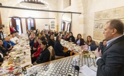 SEÇER “BİZ SOSYAL POLİTİKALARA FARKLI BİR SAYFA AYIRDIK”