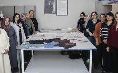 MERSİN BÜYÜKŞEHİR MERCEK’TE GİYİM ÜRETİM KURSLARINA YOĞUN İLGİ