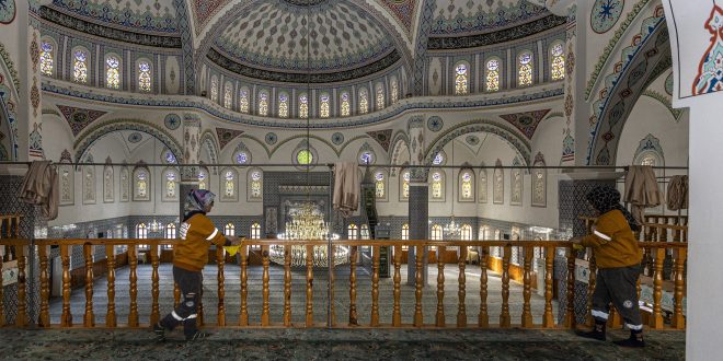 MEZİTLİ’DE CAMİLER RAMAZAN’A HAZIR