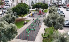 MEZİTLİ BELEDİYESİ’NDEN PARKLARDA BÜYÜK YENİLEME ATAĞI