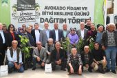 Mersin Büyükşehir’den, Anamurlu Üreticiye Avokado Fidanı ve Bitki Besleme Desteği