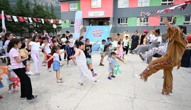 MERSİN BÜYÜKŞEHİR’İN ‘KÖY BİZİM ŞENLİK BİZİM’ ETKİNLİĞİ ARSLANKÖY’DE