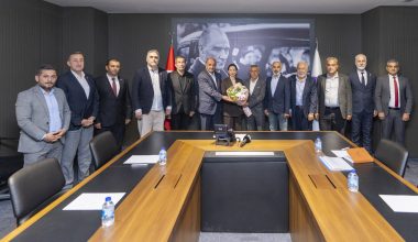 BAŞKAN VEKİLİ GENÇ, MUHTARLAR GÜNÜ DOLAYISIYLA MUHTARLARLA BİR ARAYA GELDİ