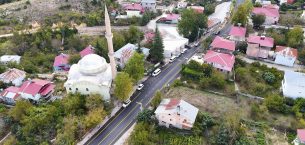MERSİN BÜYÜKŞEHİR’İN YOL YAPIM EKİPLERİNDEN TOROSLAR’DA KAPSAMLI YOL ÇALIŞMASI